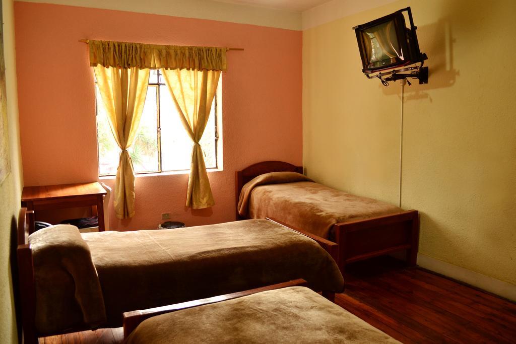 Hostal Loro Verde 키토 외부 사진